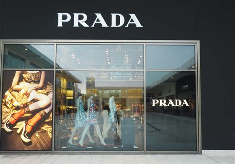 outlet prada toscana come arrivare|prada outlet italia.